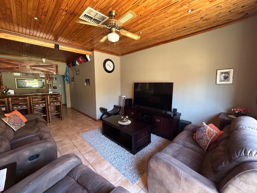 4 Bedroom Property for Sale in Monument Heights Northern Cape